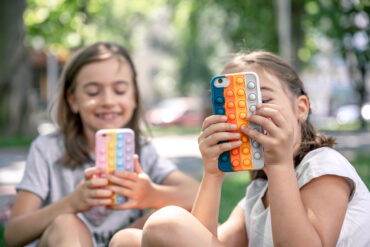 Férias escolares e comportamento digital: como o consumo de conteúdo muda em julho